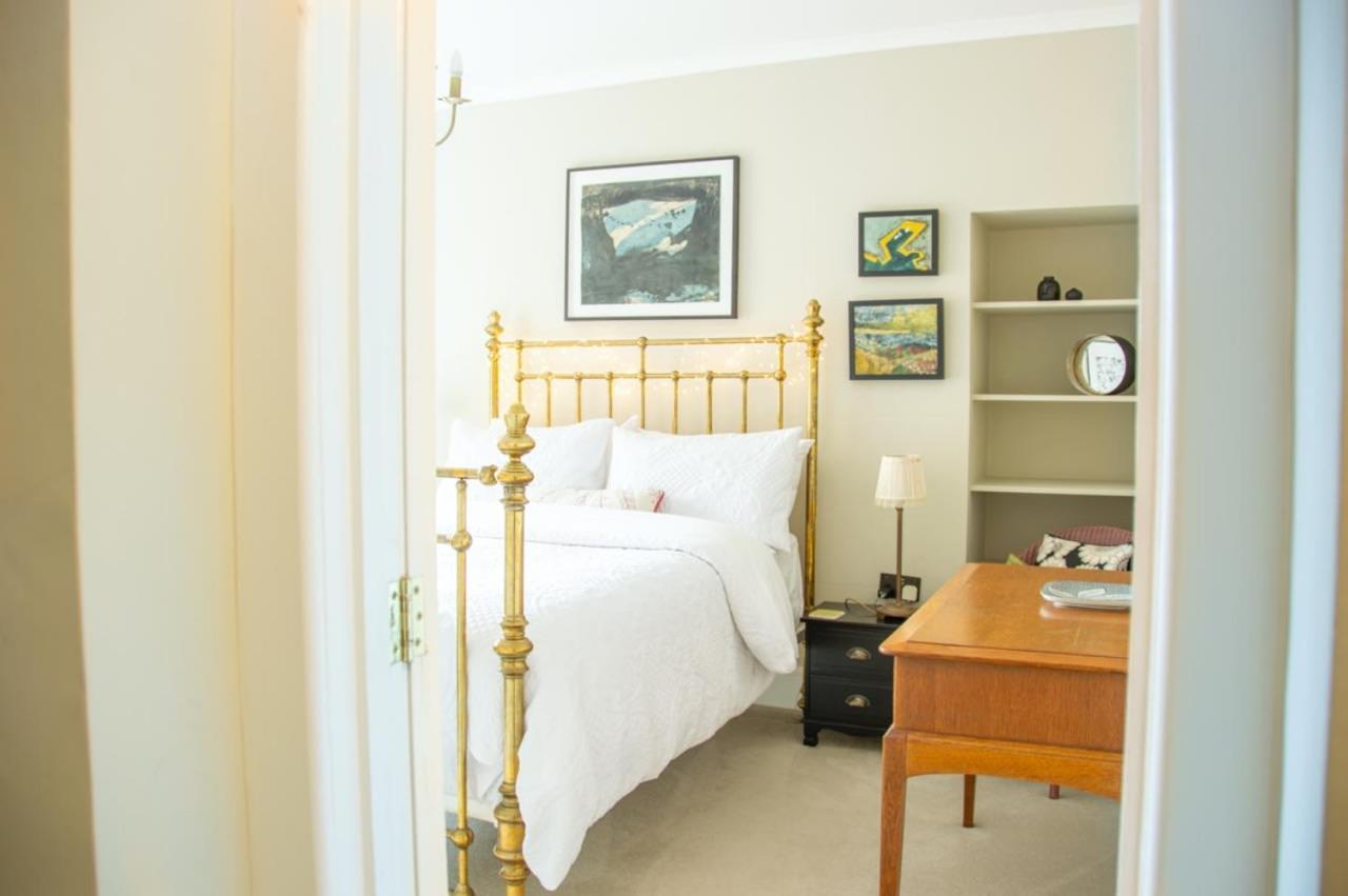 Unique 2 Bed In The Heart Of Bath With Parking Apartment Bagian luar foto